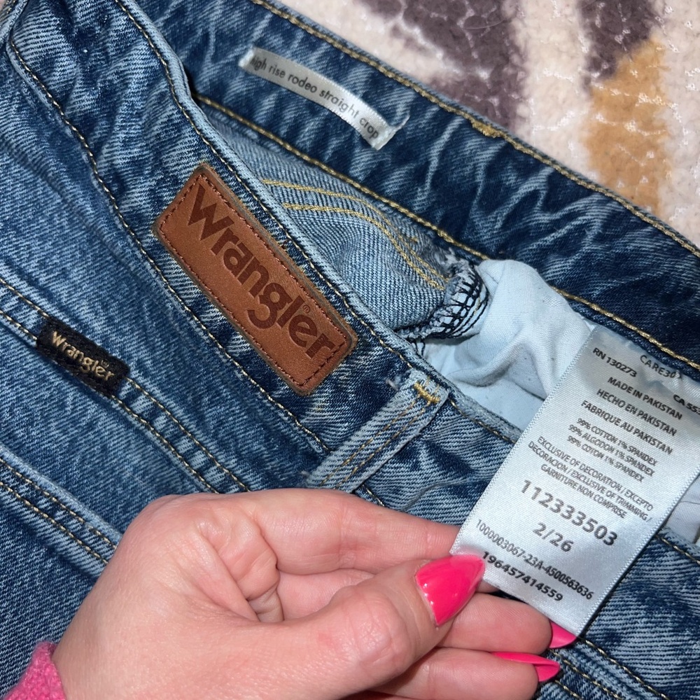 Wrangler Rodeo High Rise Crop Blue Denim Jeans - Picture 4 of 4